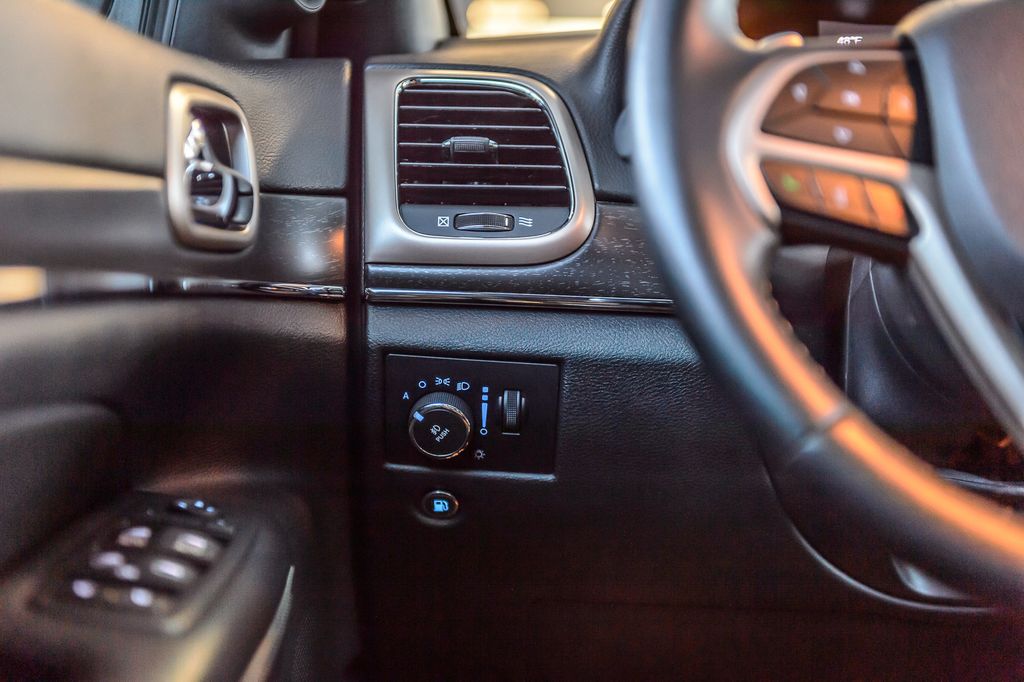 2017 Jeep Grand Cherokee GRAND CHEROKEE LIMITED 4X4 - LEATHER - NAV - BLUETOOTH - 22954760 - 29