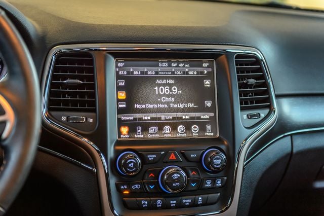 2017 Jeep Grand Cherokee GRAND CHEROKEE LIMITED 4X4 - LEATHER - NAV - BLUETOOTH - 22954760 - 32