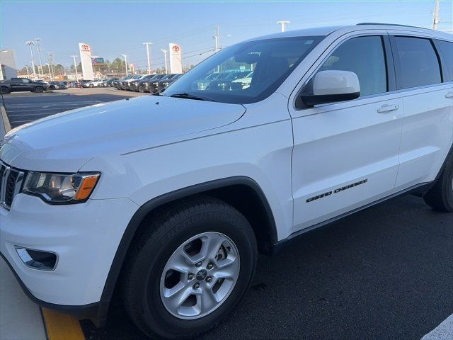 2017 Jeep Grand Cherokee Laredo 4x2 - 22968748 | Video 1