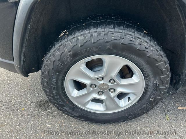 2017 Jeep Grand Cherokee Laredo 4x4 - 23067074 - 12