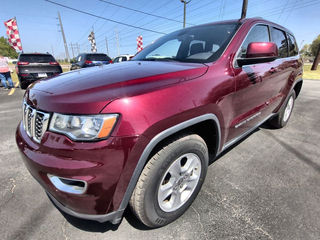 2017 Jeep Grand Cherokee Laredo 4x4 - 22995010 | Video 1