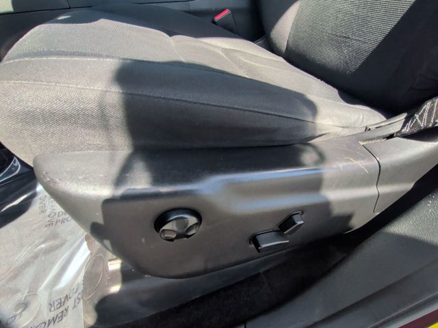 2017 Jeep Grand Cherokee Laredo 4x4 - 22995010 - 12