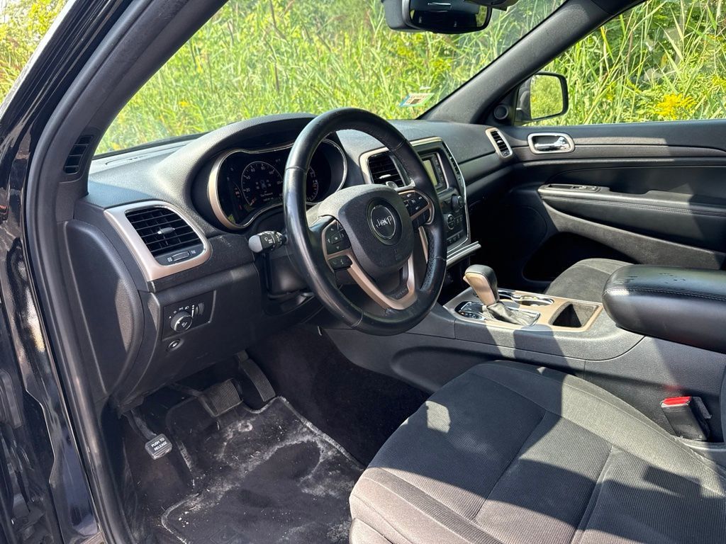 2017 Jeep Grand Cherokee Laredo 4x4 - 23074782 - 7