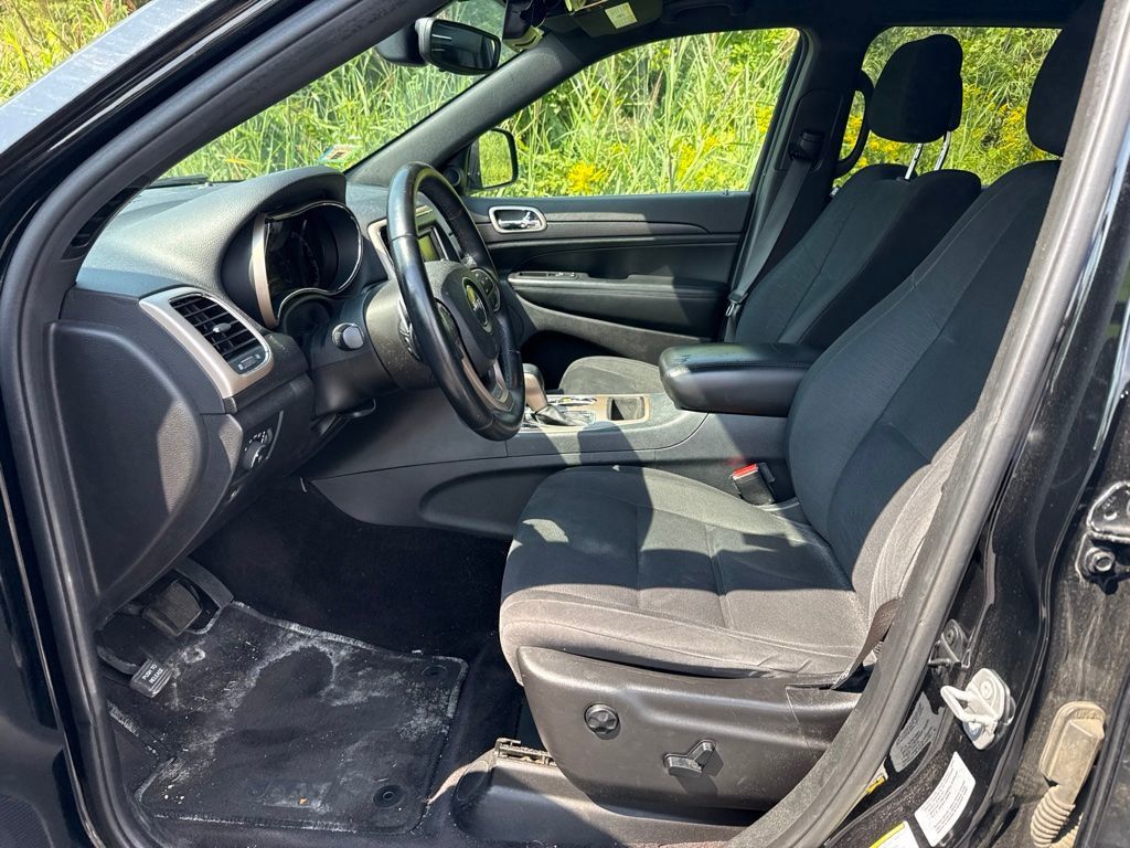 2017 Jeep Grand Cherokee Laredo 4x4 - 23074782 - 8