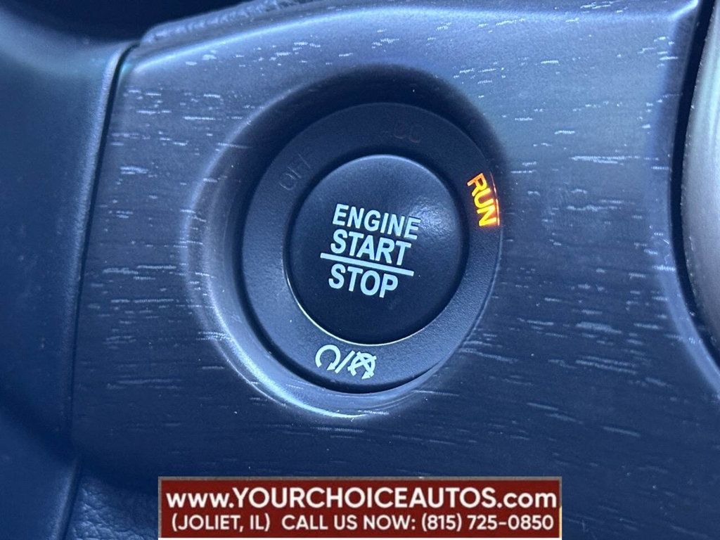 2017 Jeep Grand Cherokee Laredo 4x4 - 22791465 - 30