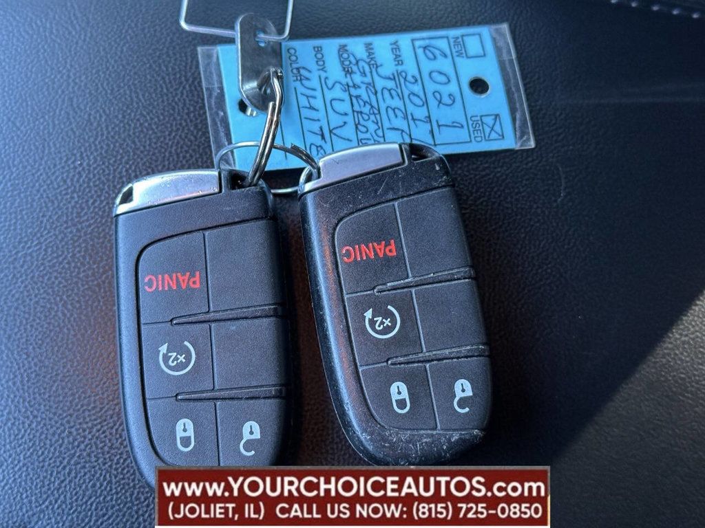 2017 Jeep Grand Cherokee Laredo 4x4 - 22791465 - 41