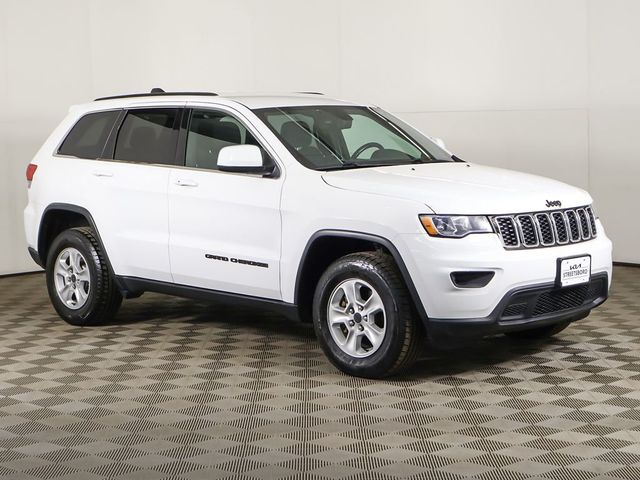 2017 Jeep Grand Cherokee Laredo 4x4 - 23004380 - 1