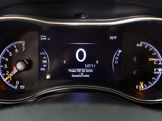 2017 Jeep Grand Cherokee Laredo 4x4 - 23004380 - 25