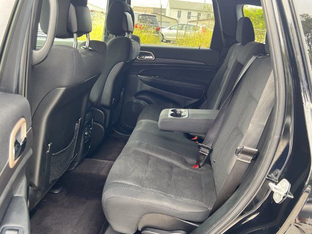 2017 Jeep Grand Cherokee Laredo 4x4 - 23094407 - 11