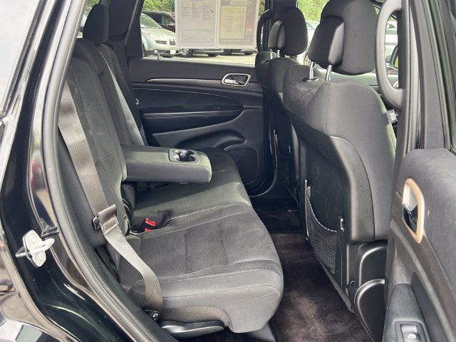 2017 Jeep Grand Cherokee Laredo 4x4 - 23094407 - 16