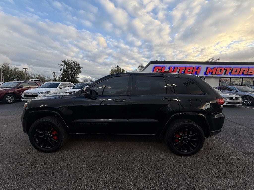 2017 Jeep Grand Cherokee Laredo 4x4 - 23096530 - 8
