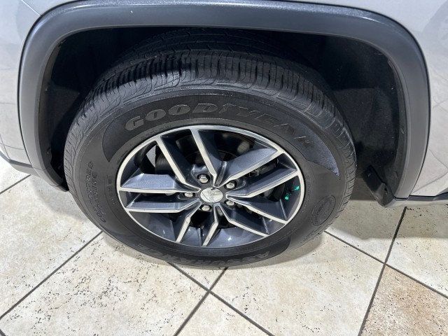 2017 Jeep Grand Cherokee Limited - 22081255 - 29