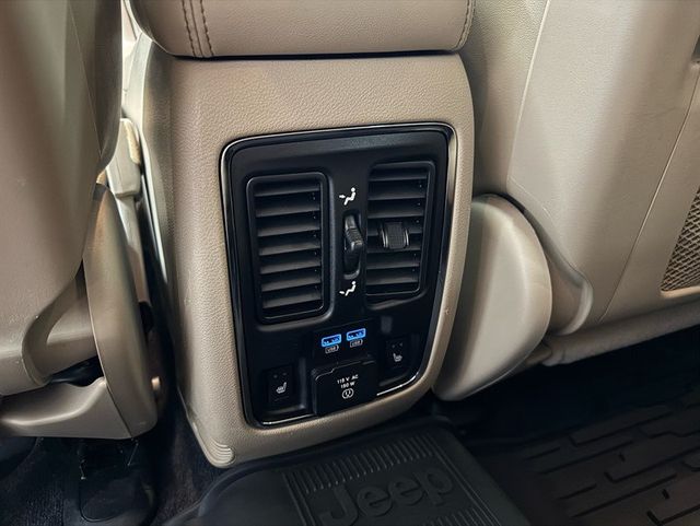 2017 Jeep Grand Cherokee Limited 4WD - 22866210 - 17