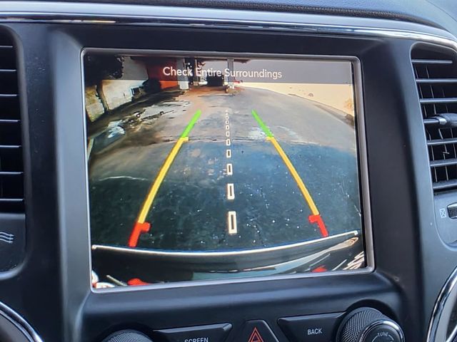 2017 Jeep Grand Cherokee Overland 4x2 - 22979963 - 17