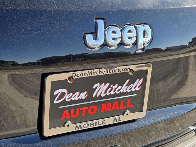 2017 Jeep Grand Cherokee Overland 4x2 - 22979963 - 31