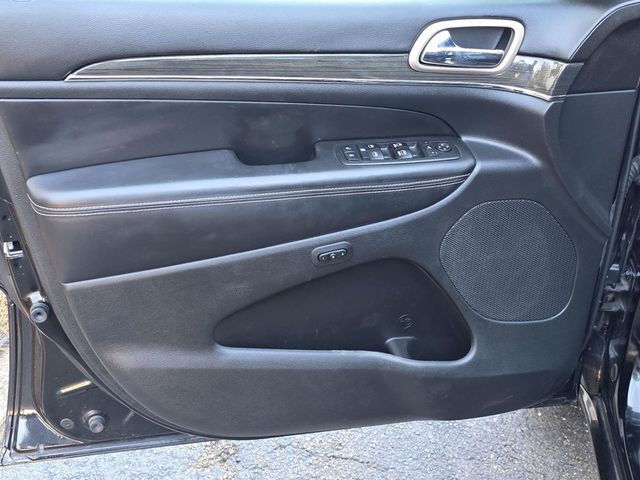 2017 Jeep Grand Cherokee Overland 4x2 - 22979963 - 34