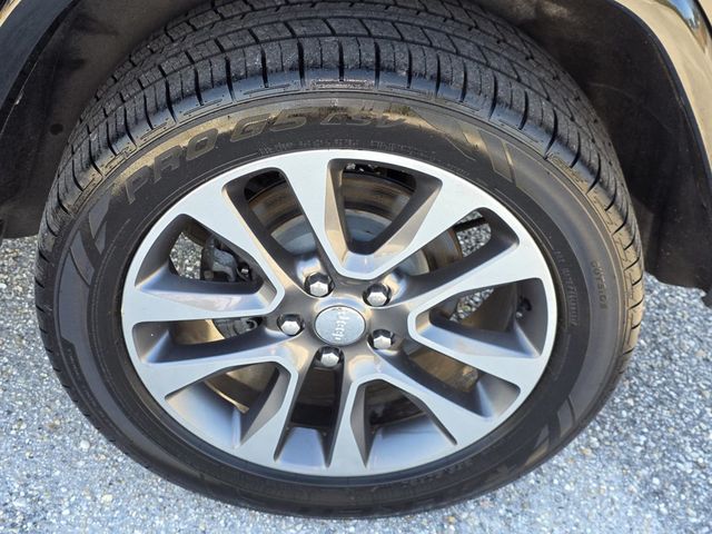 2017 Jeep Grand Cherokee Overland 4x2 - 22979963 - 37