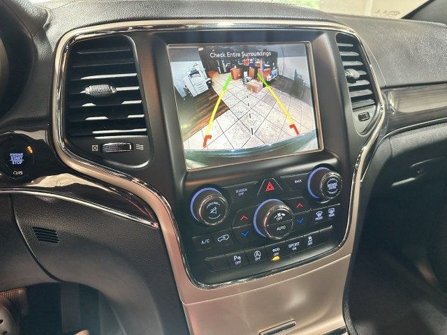 2017 Jeep Grand Cherokee Overland 4x4 - 23002618 - 18