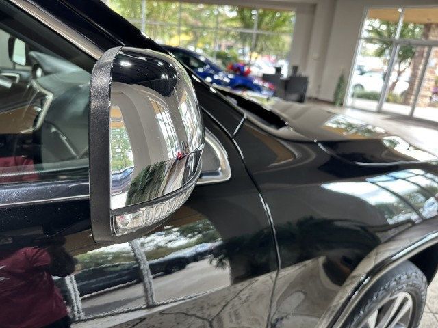 2017 Jeep Grand Cherokee Overland 4x4 - 23002618 - 7