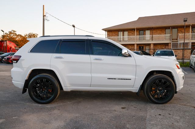 2017 Jeep Grand Cherokee Overland 4x4 - 22962181 - 17