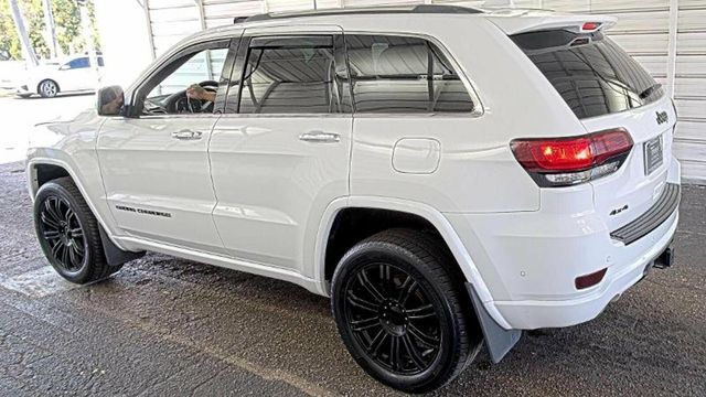 2017 Jeep Grand Cherokee Overland 4x4 - 22962181 - 1