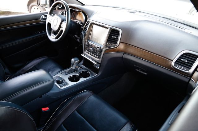 2017 Jeep Grand Cherokee Overland 4x4 - 22962181 - 20