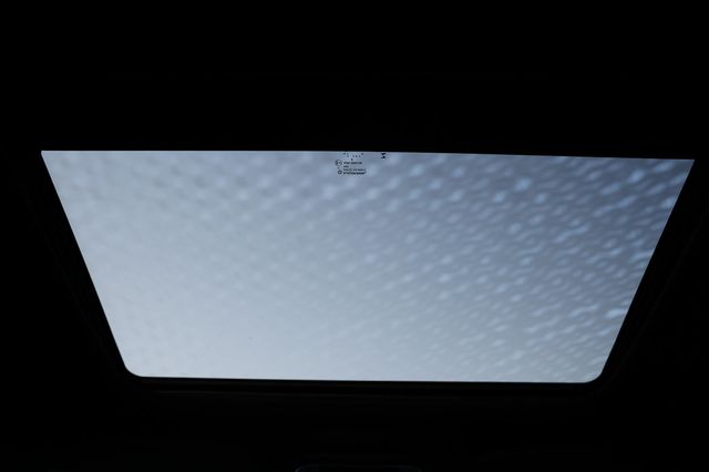 2017 Jeep Grand Cherokee Overland 4x4 - 22962181 - 27