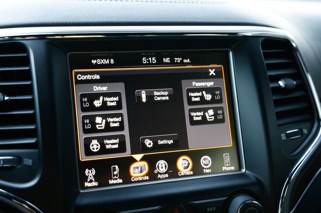 2017 Jeep Grand Cherokee Overland 4x4 - 22962181 - 37