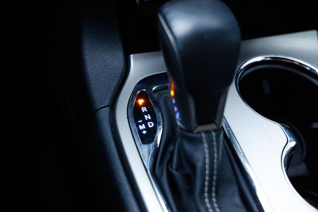 2017 Jeep Grand Cherokee Overland 4x4 - 22962181 - 46