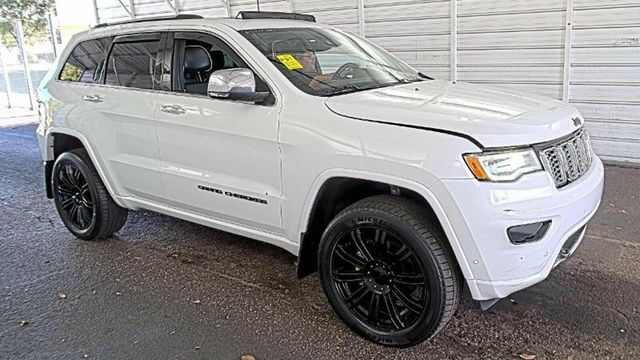2017 Jeep Grand Cherokee Overland 4x4 - 22962181 - 4