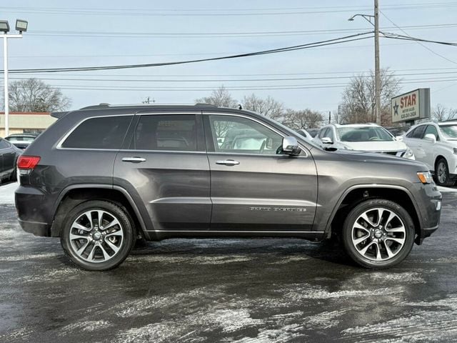 2017 Jeep Grand Cherokee Overland 4x4 - 22736520 - 15