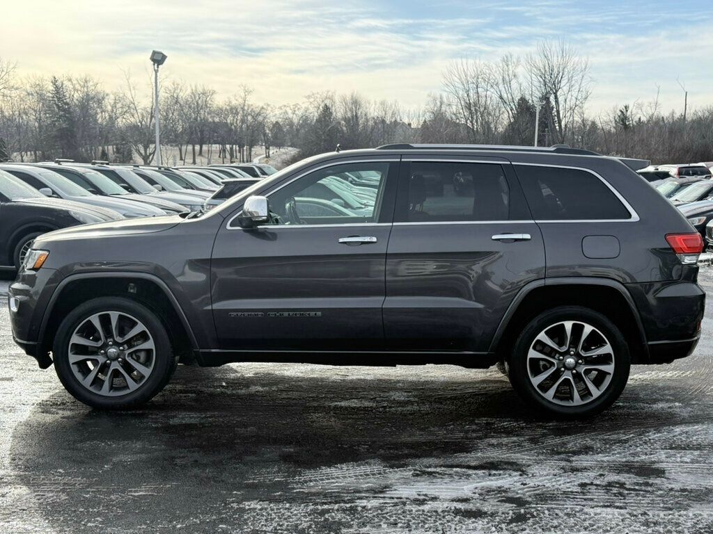 2017 Jeep Grand Cherokee Overland 4x4 - 22736520 - 16