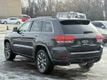 2017 Jeep Grand Cherokee Overland 4x4 - 22736520 - 5