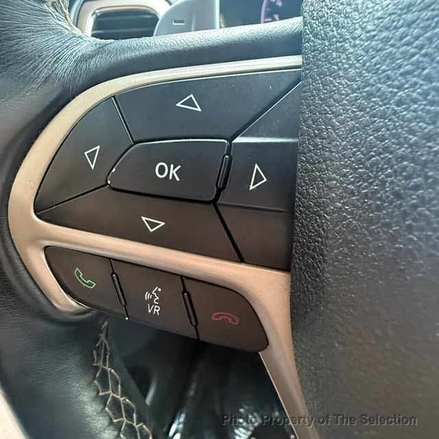2017 Jeep Grand Cherokee OVERLAND 4X4 W/ JEEP ACTIVE SAFETY GROUP - 23047943 - 28