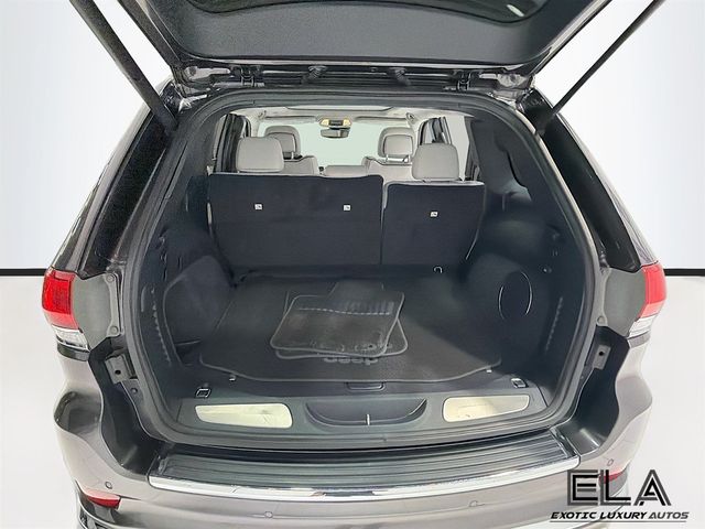 2017 Jeep Grand Cherokee Signature Leather-Wrapped Interior Package! LOOK INTERIOR SEATS! - 23013992 - 29