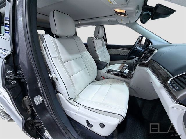 2017 Jeep Grand Cherokee Signature Leather-Wrapped Interior Package! LOOK INTERIOR SEATS! - 23013992 - 33