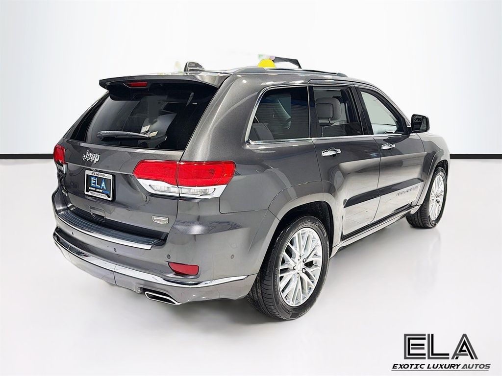 2017 Jeep Grand Cherokee Signature Leather-Wrapped Interior Package! LOOK INTERIOR SEATS! - 23013992 - 54