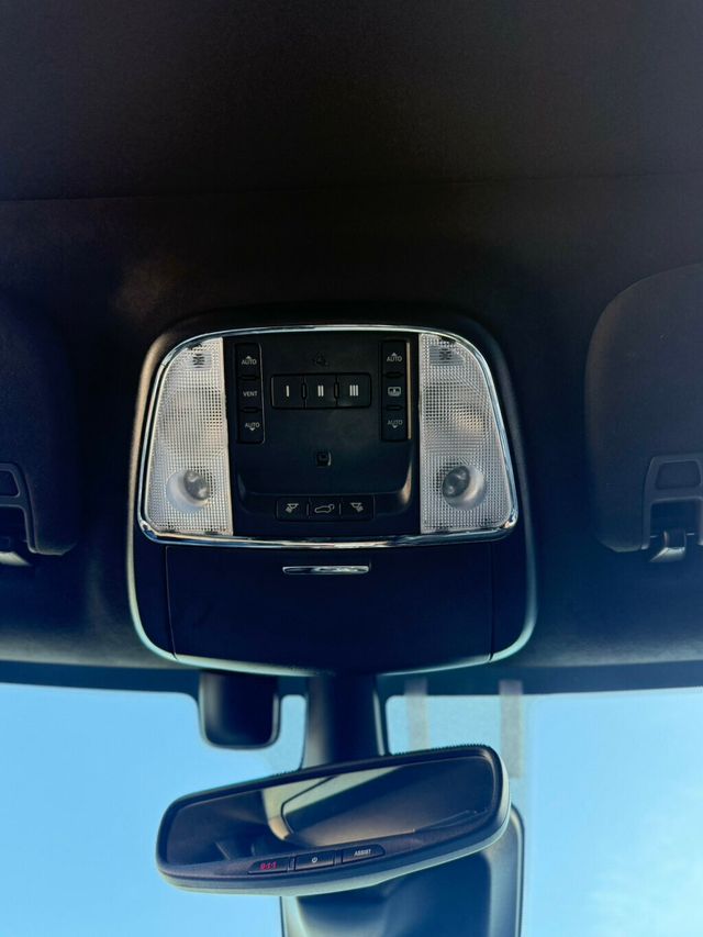 2017 Jeep Grand Cherokee SRT 4x4 - 23002392 - 22