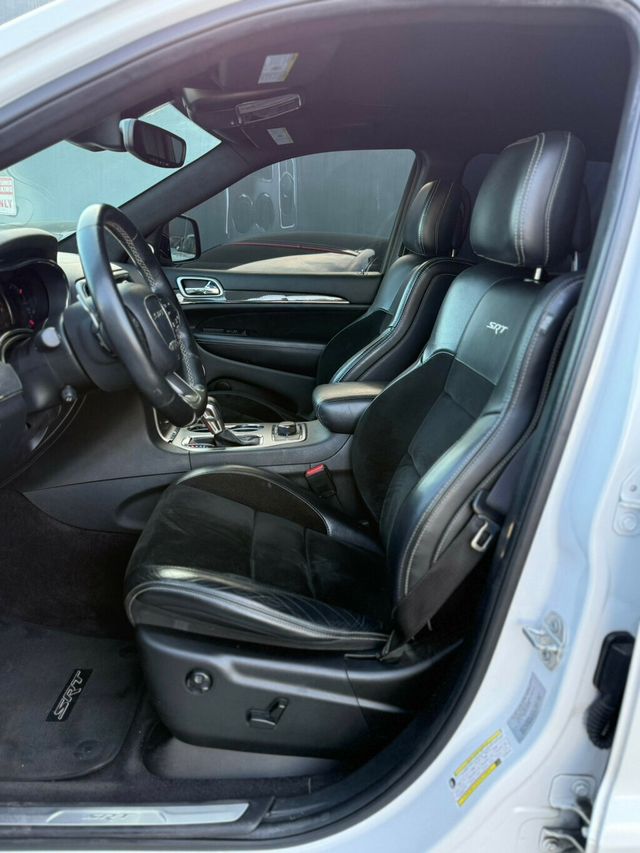 2017 Jeep Grand Cherokee SRT 4x4 - 23002392 - 6