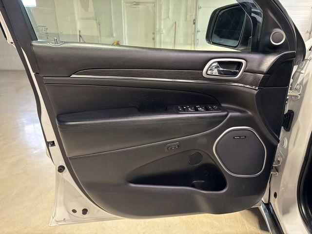 2017 Jeep Grand Cherokee Summit 4x4 - 23029104 - 31