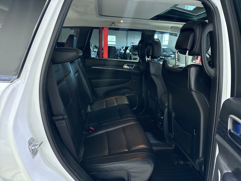 2017 Jeep Grand Cherokee Summit 4x4 - 23029104 - 40