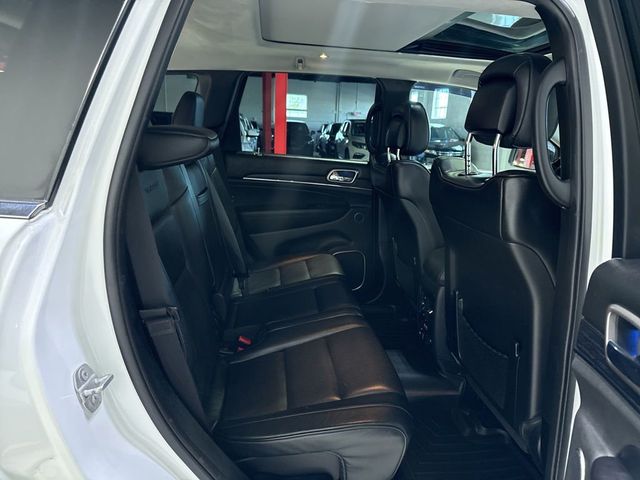 2017 Jeep Grand Cherokee Summit 4x4 - 23029104 - 40