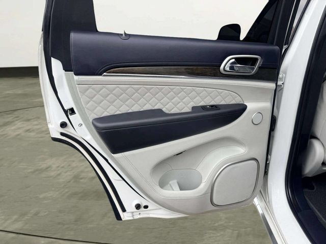 2017 Jeep Grand Cherokee Summit 4x4 - 23017458 - 31