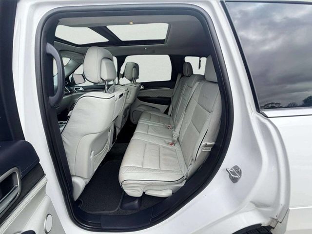 2017 Jeep Grand Cherokee Summit 4x4 - 23017458 - 32