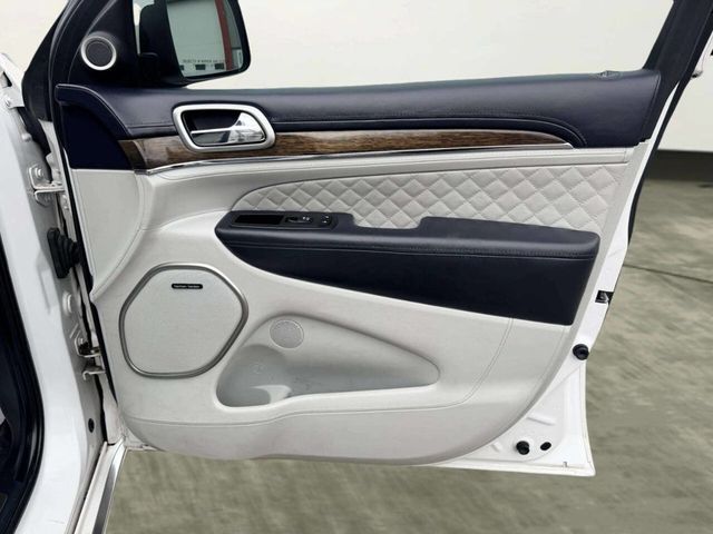 2017 Jeep Grand Cherokee Summit 4x4 - 23017458 - 39