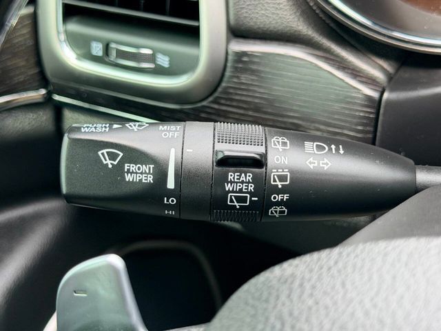 2017 Jeep Grand Cherokee Summit 4x4 - 23031415 - 36