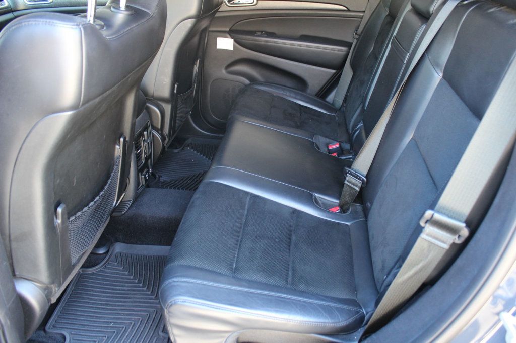 2017 Jeep Grand Cherokee SUNROOF 4X4 LEATHER TRIM!!!! - 23091782 - 16