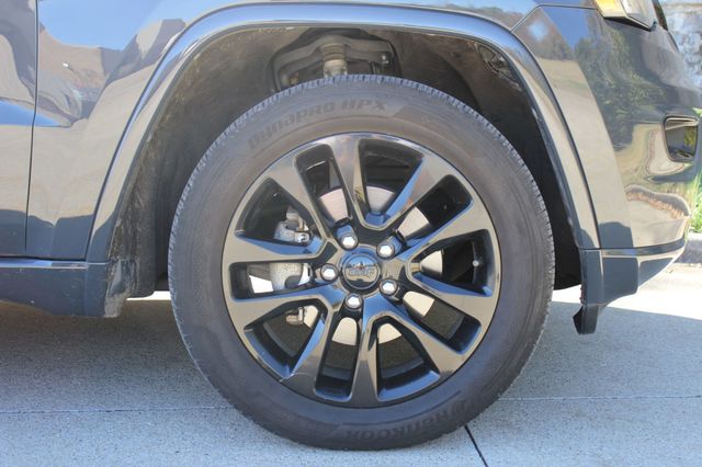 2017 Jeep Grand Cherokee SUNROOF 4X4 LEATHER TRIM!!!! - 23091782 - 8