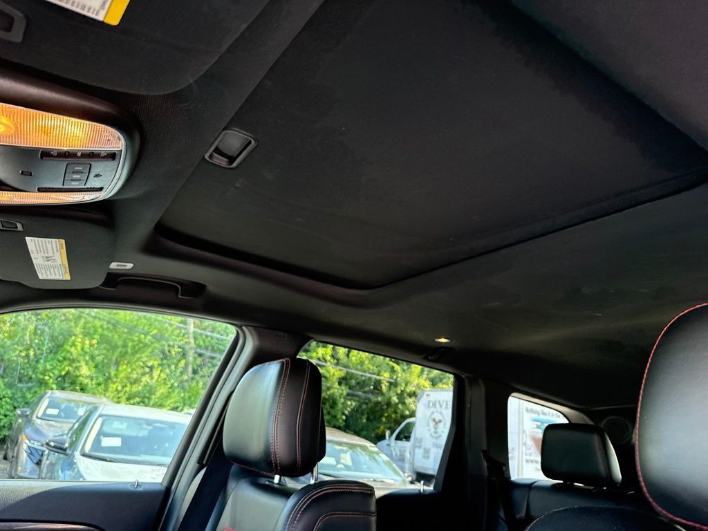 2017 Jeep Grand Cherokee Trailhawk 4x4 - 23057614 - 11