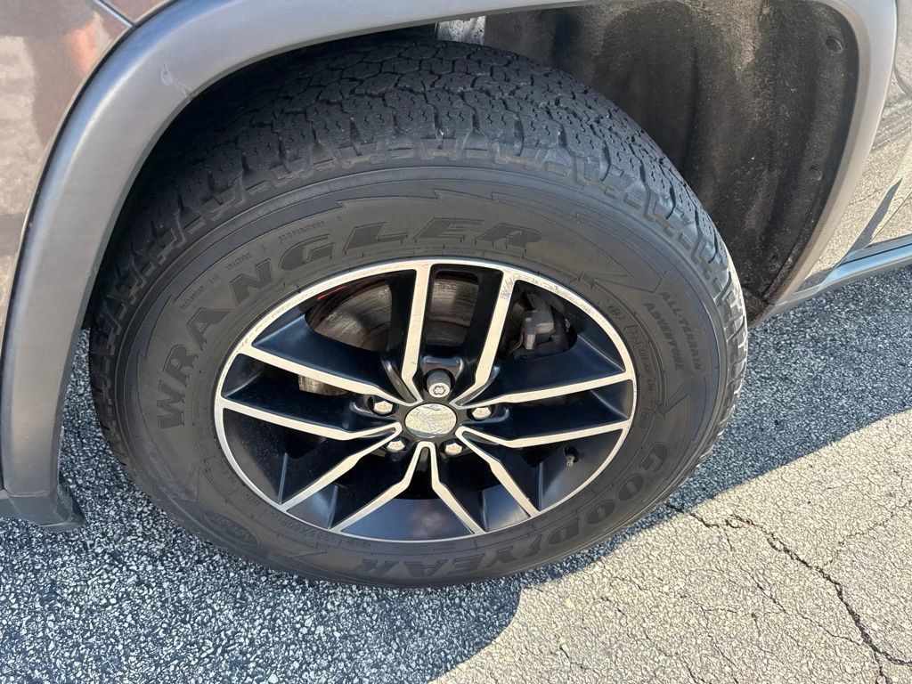 2017 Jeep Grand Cherokee Trailhawk 4x4 - 23057614 - 1
